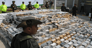 Imágenes de la incautación de 7 toneladas de cocaína del sábado pasado. Foto: AP