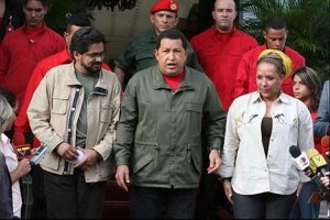 President Chávez zou een standbeeld moeten krijgen in Colombia